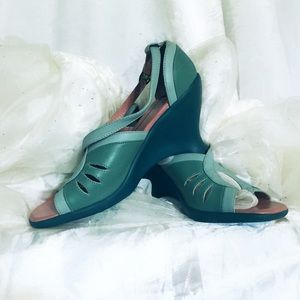 Vintage Fluevog Sandals